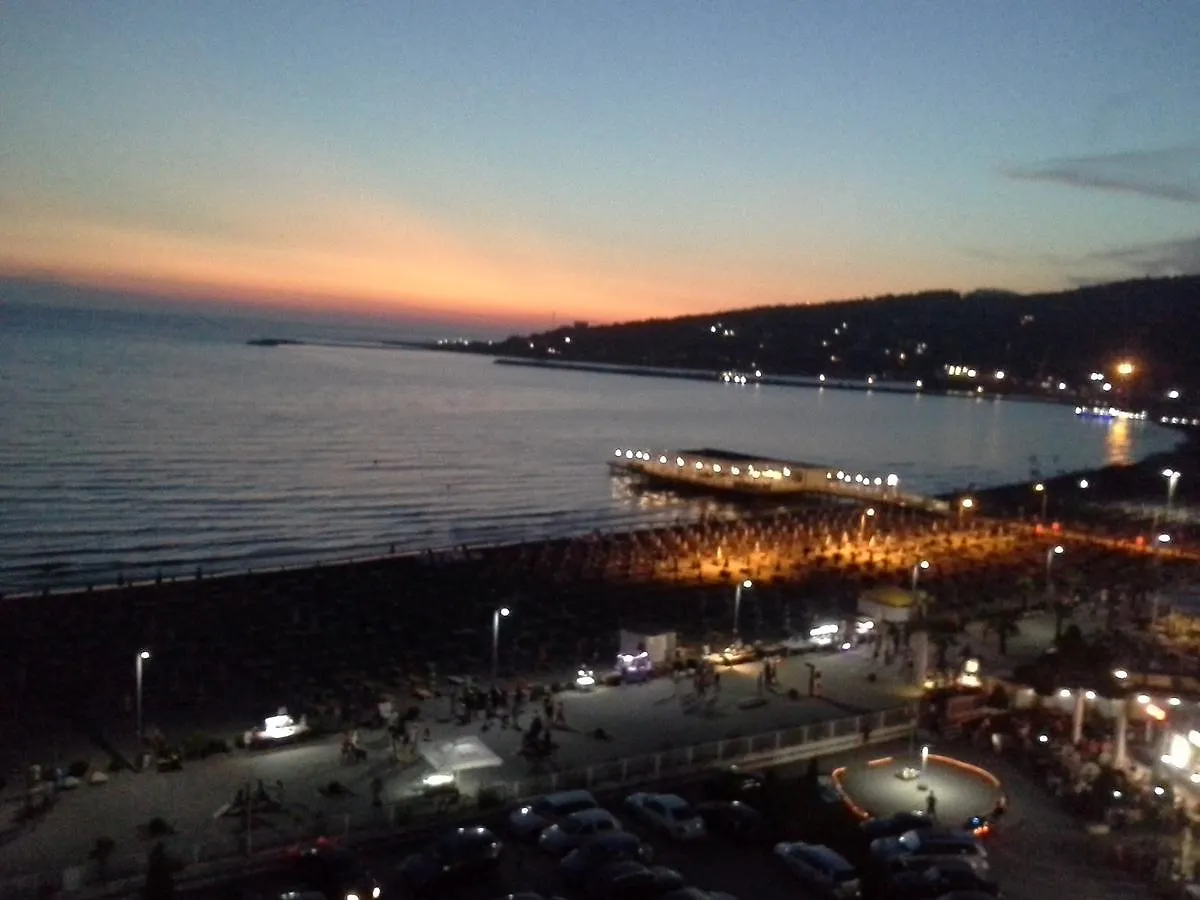 Nada Seaview Apartment Shëngjin アルバニア